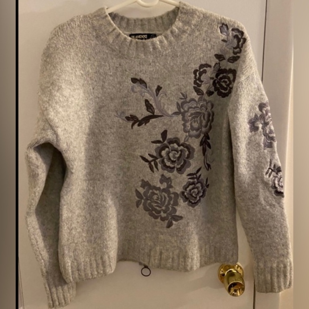BLANK-NYC Sweater